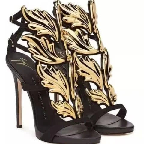 CLASSIC FLAME HEEL