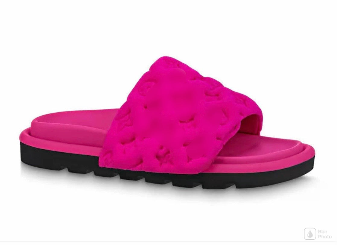 lulu tufted slides